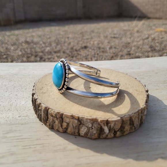 Navajo Round Turquoise Cuff Bracelet NA Sterling Silver Handmade Jewelry - Picture 7 of 12